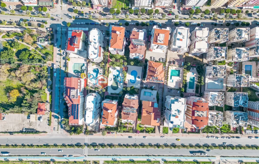 Prodaje se dvoetazni penthouse na moru s pogledom na more i dvorac u Mahmutlaru