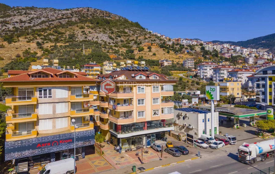 Prodaje se prostrani penthouse duplex s 5 spavacih soba u Alanya centru