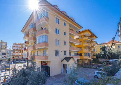 Продается просторный дуплекс-пентхаус с 5 спальнями в центре Аланьи