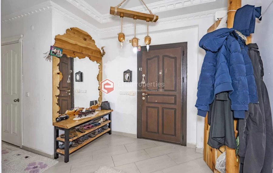 Prodaje se prostrani penthouse duplex s 5 spavacih soba u Alanya centru
