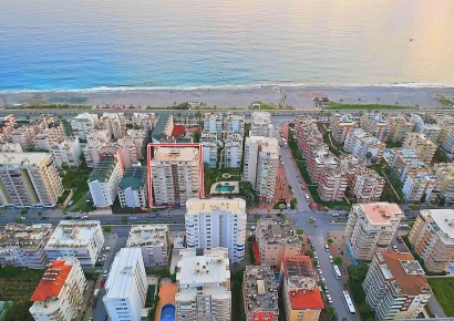 Продается меблированная квартира всего в 70 м от моря на улице Барбарос