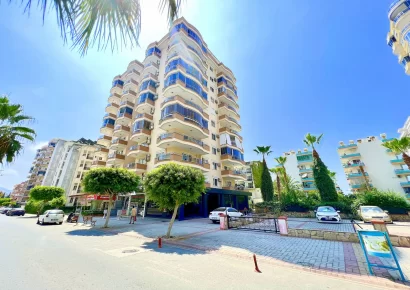 Продается меблированная квартира всего в 70 м от моря на улице Барбарос