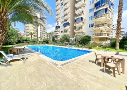 Продается меблированная квартира всего в 70 м от моря на улице Барбарос