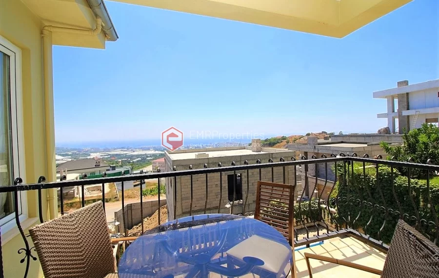 Продается отдельно стоящая вилла с 3 спальнями и видом на море в Каргыджаке