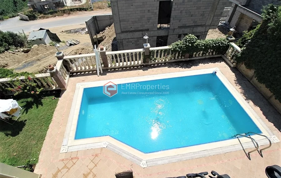 Продается отдельно стоящая вилла с 3 спальнями и видом на море в Каргыджаке