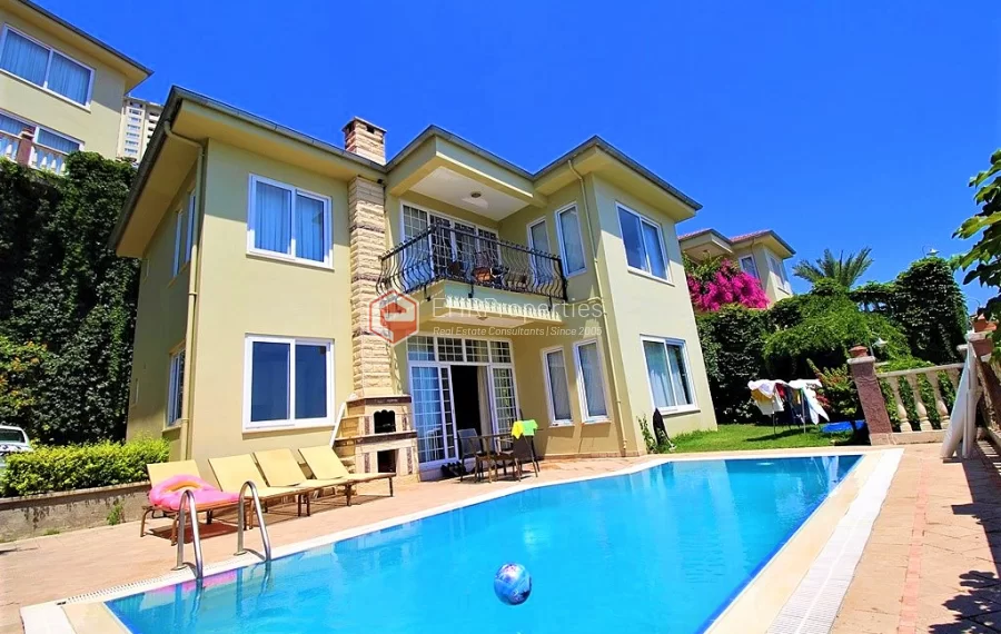 Продается отдельно стоящая вилла с 3 спальнями и видом на море в Каргыджаке