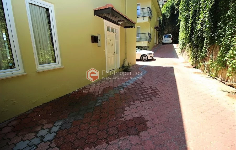 Продается отдельно стоящая вилла с 3 спальнями и видом на море в Каргыджаке