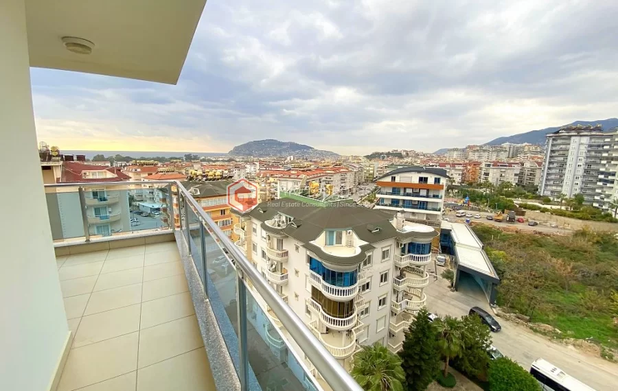 Продается квартира с видом на море и крепость в Джикджилли