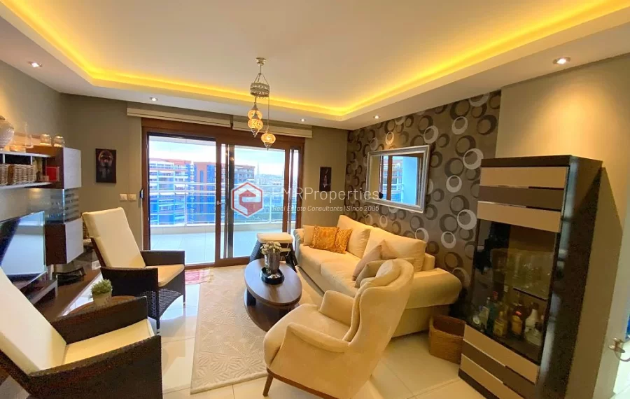 Продается квартира с видом на море и крепость в Джикджилли