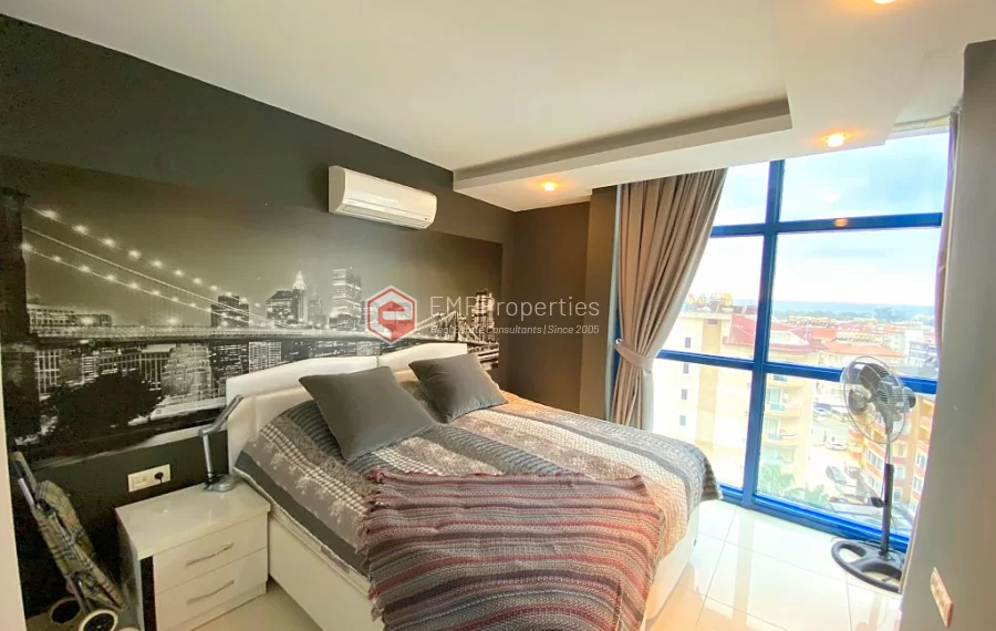 Продается квартира с видом на море и крепость в Джикджилли