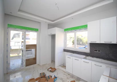 Совершенно новая и современная квартира на продажу в Оба Аланья