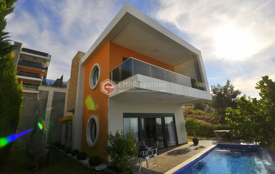 Ultra luxury duplex villa with sea and castle view for sale in Kargicak