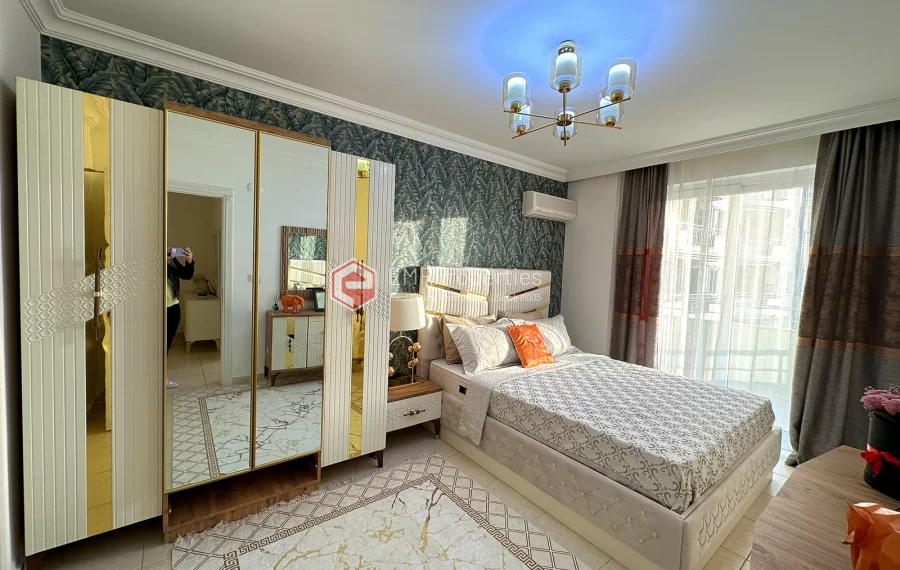 Elegant apartment with furnished for sale in the center of Alanya