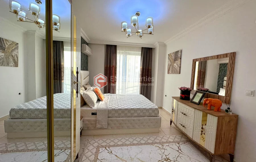 Elegant apartment with furnished for sale in the center of Alanya