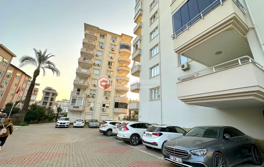 Elegant apartment with furnished for sale in the center of Alanya