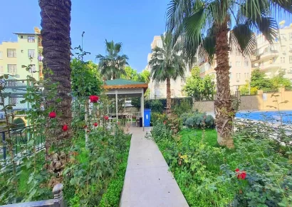 Продается элегантная квартира с мебелью в центре Аланьи